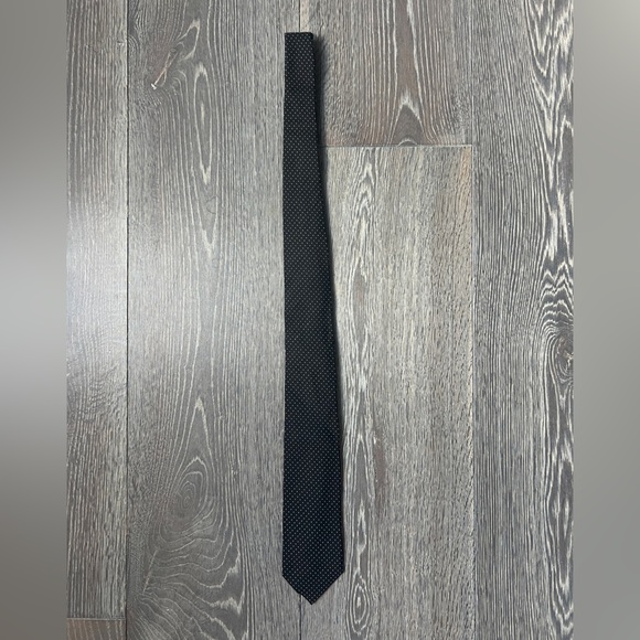 Marc Anthony black with white polka dots men’s tie - Picture 2 of 6